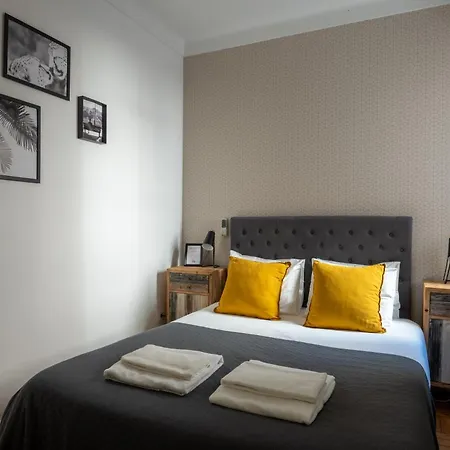 Dumont Lisbon Guesthouse-3
